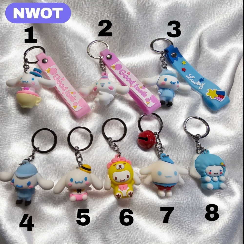 (Pick 1) Cinnamoroll Keychains NWOT